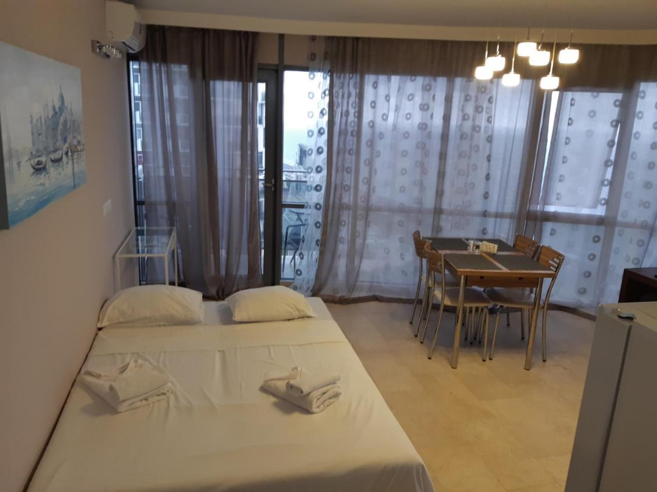 Orbi Sea Towers Batumi Resort מראה חיצוני תמונה
