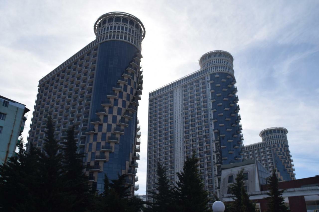 Orbi Sea Towers Batumi Resort מראה חיצוני תמונה